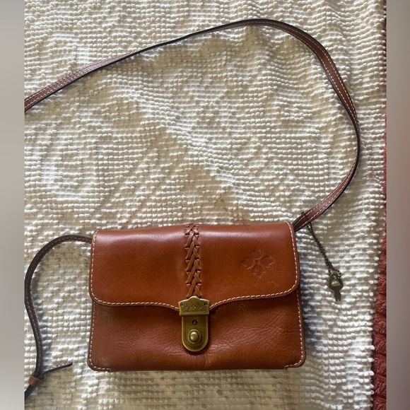 Patricia Nash Bianco Brown Leather Crossbody Organizer Antique Brass Key Lock - Picture 1 of 7
